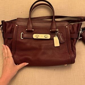 Like New Coach Red Pebble Leather Swagger 27